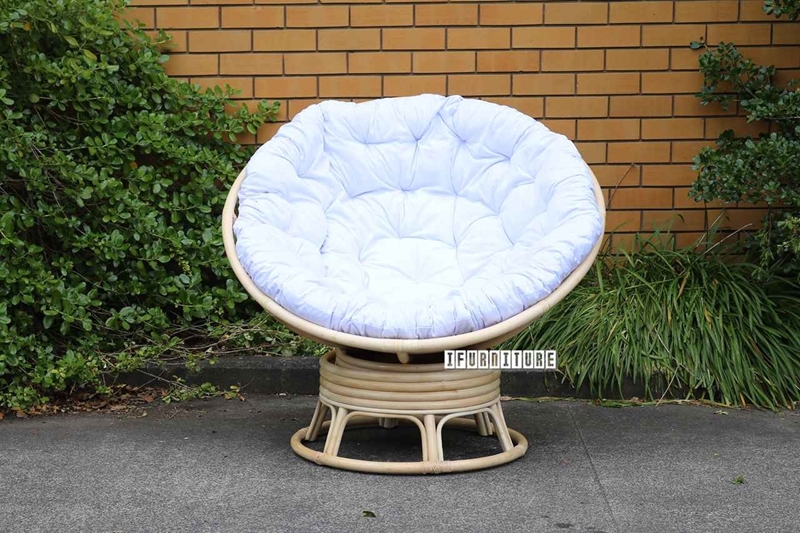 Pod Indoor Outdoor Day Bed Swirl Rocking Chair With Cream