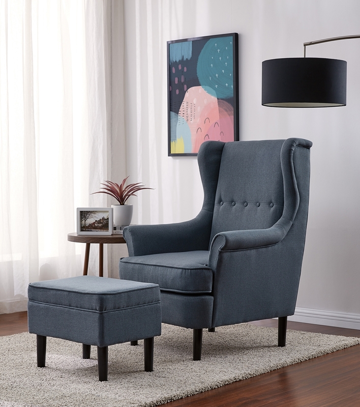 living room furniture with accent chairs