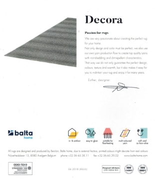 Picture of DECORA Indoor/Outdoor Rug-Made in Belgium (Squares Grey) - Size 31.5"x59.1"