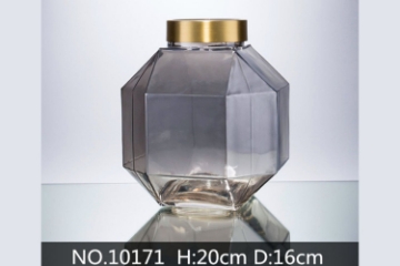 Picture of Small Glass Hexameral Vase--#10171