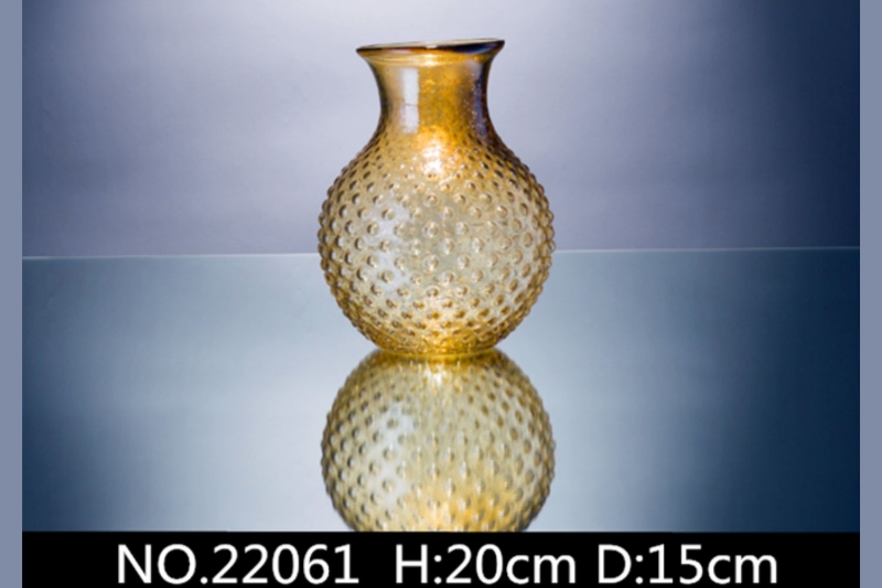 Picture of Small Gold Floral Vase--#22061