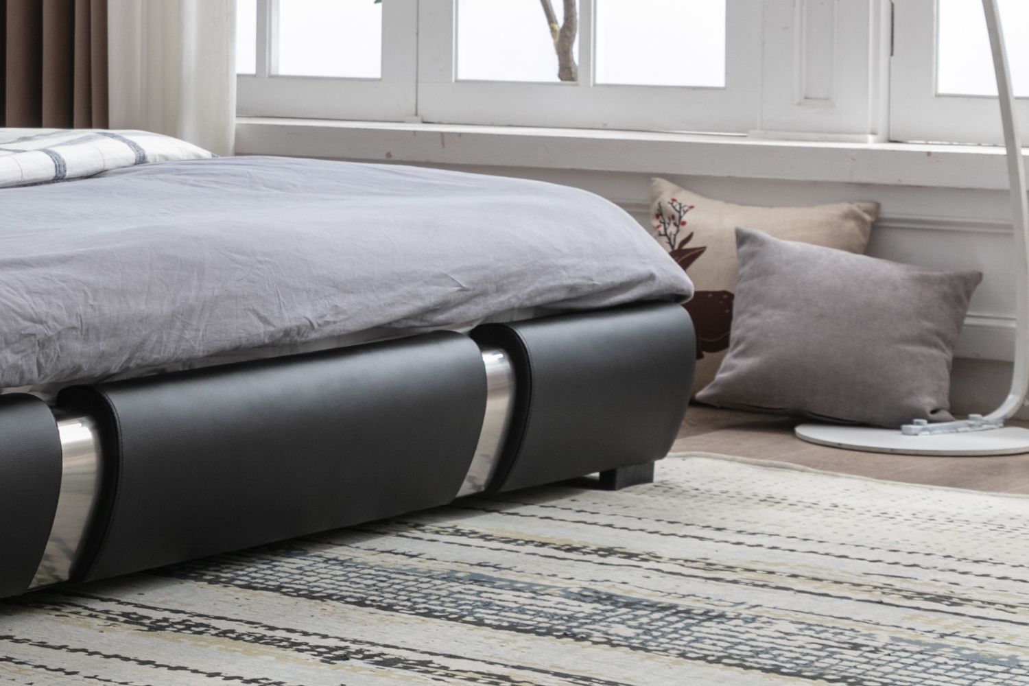 VANCOUVER Bed Frame Queen/King (Black) iFurnitureThe largest