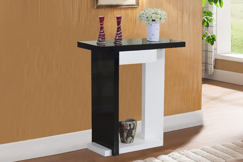 Picture of HIRA Console Table