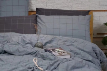 Picture of BONITA 4-Piece Bedding Set in Queen Size (Blue Plaid)
