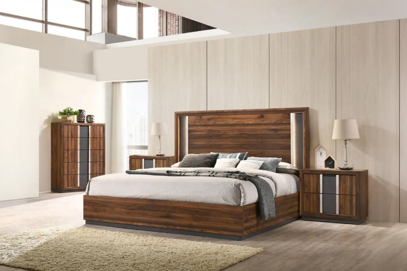 Picture of SANDRA 4PC Bedroom Combo Set in Eastern King Size (Walnut)