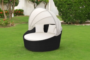 Picture of SOLARA Aluminum Outdoor Daybed with Canopy