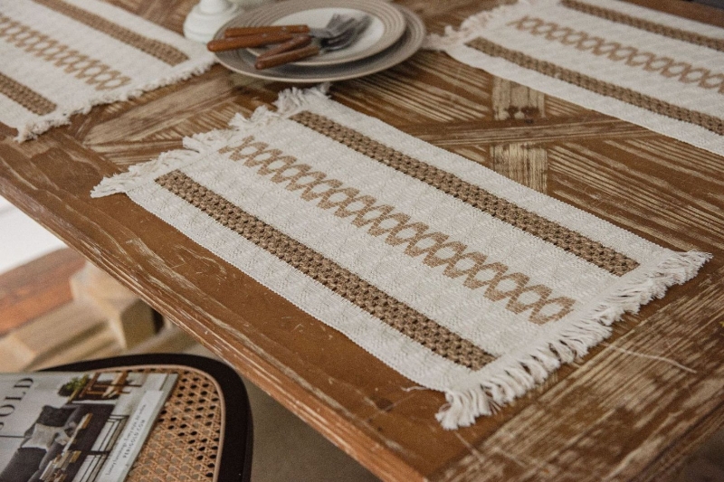 Picture of 376-012 Triple Jute Stripe Cotton-Edged Woven Placemat (19.5"x12")